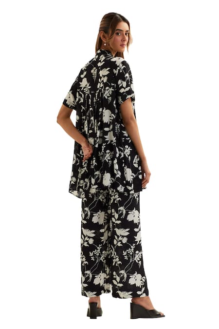 Label Earthen_Black Viscose, Silk Collared Buna Night Lily Print Pleated Shirt With Pant _Online_at_Aza_Fashions