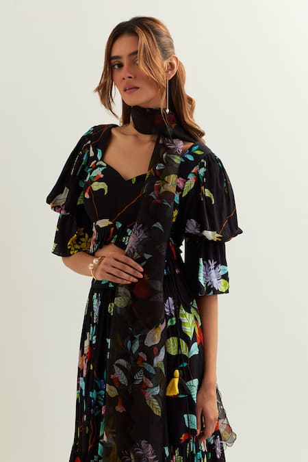 Label Earthen Black Viscose, Silk Sweetheart Neck Florence Print Lehenga Set at Aza Fashions Label Earthen_Black Viscose, Silk Sweetheart Neck Florence Print Lehenga Set _at_Aza_Fashions