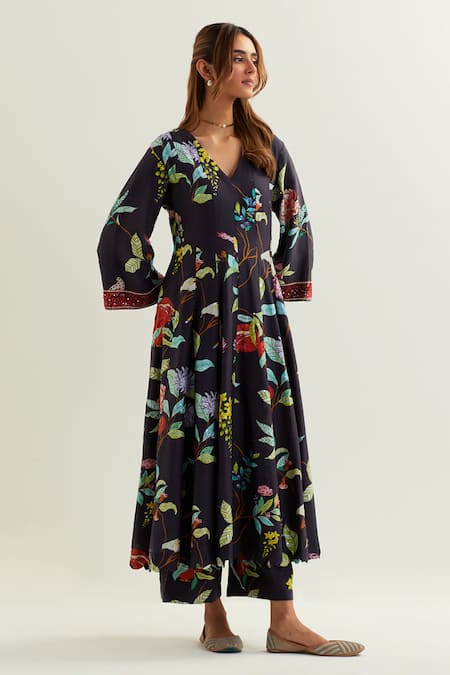 Label Earthen_Black Viscose, Silk Embroidery V-neck Cursa Florence Print Anarkali With Pant _Online_at_Aza_Fashions