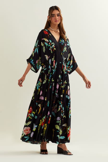 Label Earthen Black Viscose, Crepe, Silk V-neck Ceibo Florence Print Kaftan Online at Aza Fashions Label Earthen_Black Viscose, Crepe, Silk V-neck Ceibo Florence Print Kaftan _Online_at_Aza_Fashions
