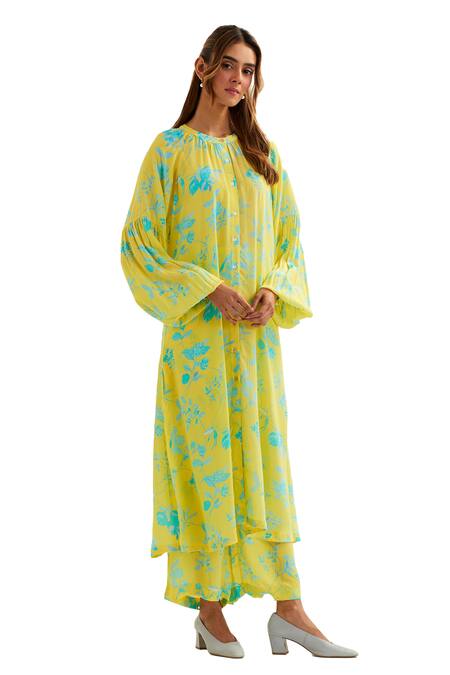 Buy Label Earthen Yellow Viscose, Silk Round Neck Diwo Iris Bloom Print Kurta With Flared Pant Buy_Label Earthen_Yellow Viscose, Silk Round Neck Diwo Iris Bloom Print Kurta With Flared Pant