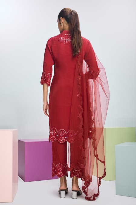 Nirmooha Hand Embroidered Kurta Pant Set 