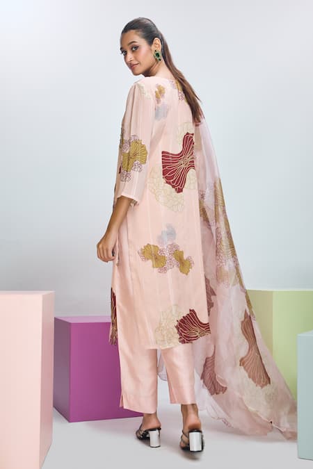 Nirmooha Floral Bloom Print Kurta Pant Set 