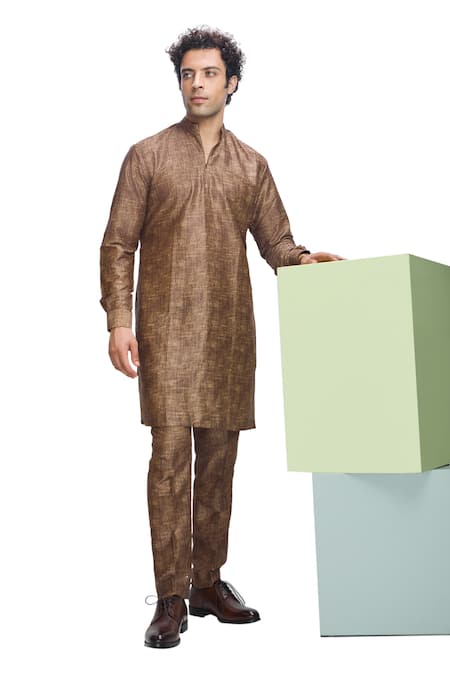 Nirmooha Brown Linen Sequins, Beads Hand Embroidered Bundi Kurta Set at Aza Fashions Nirmooha_Brown Linen Sequins, Beads Hand Embroidered Bundi Kurta Set _at_Aza_Fashions