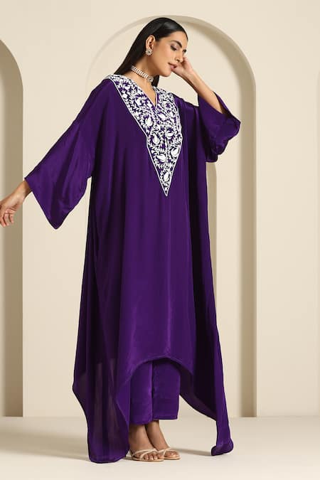 Wazir C_Purple Crepe Embroidery V-neck Thread Kaftan With Pant _at_Aza_Fashions