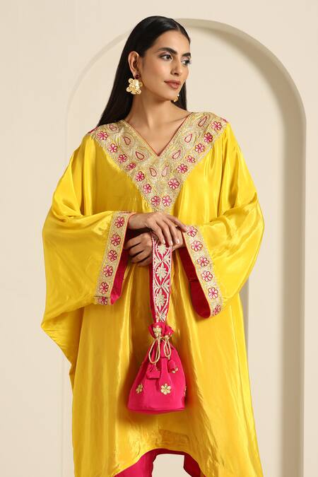 Buy_Wazir C_Yellow Crepe Embroidery V-neck Thread Aari Kaftan With Pant _Online_at_Aza_Fashions