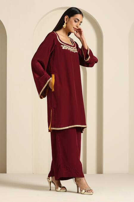 Buy_Wazir C_Maroon Crepe Embroidery Round Neck Aari Kurta With Flared Pant _Online_at_Aza_Fashions