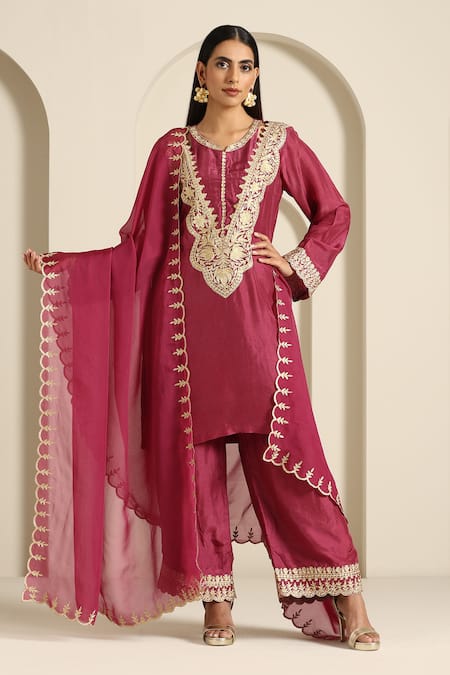 Wazir C Maroon Silk Embroidered Thread Flat Collar Floral Tilla Kurta Pant Set 