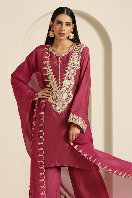Wazir C_Maroon Silk, Organza Embroidery, Tassels Collared Floral Tilla Kurta Pant Set _Online_at_Aza_Fashions