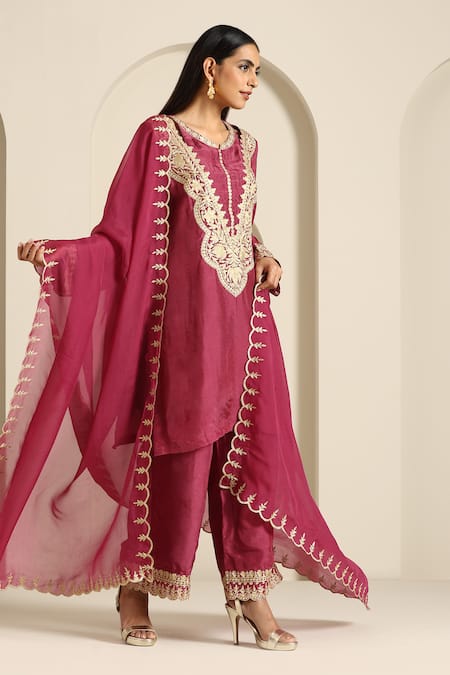Buy_Wazir C_Maroon Silk, Organza Embroidery, Tassels Collared Floral Tilla Kurta Pant Set _Online_at_Aza_Fashions