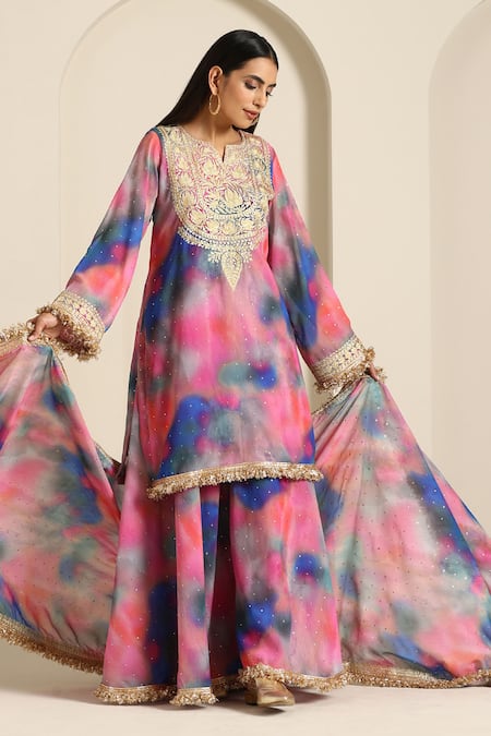 Wazir C_Multi Color Georgette Embroidery Collared Shaded Kurta Pant Set _Online_at_Aza_Fashions