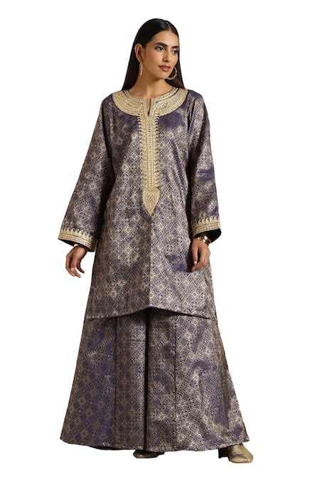 Buy_Wazir C_Blue Organza, Brocade Embroidery Mandarin Collar Mosaic Woven Kurta Pant Set _Online_at_Aza_Fashions