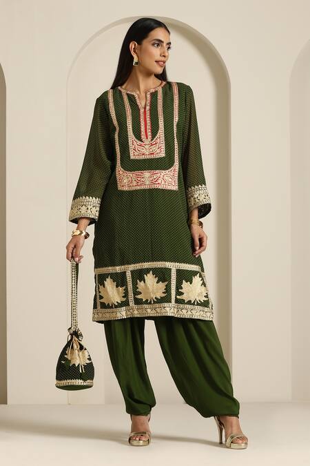 Shop_Wazir C_Green Crepe, Georgette Embroidery Split V-neck Paisley Tilla Kurta Pant Set 