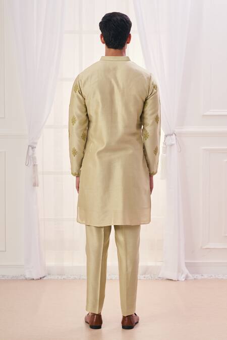 Shop Taroob Green Silk, Cotton Embroidery Heritage Paisley Kurta Set at Aza Fashions Shop_Taroob_Green Silk, Cotton Embroidery Heritage Paisley Kurta Set_at_Aza_Fashions