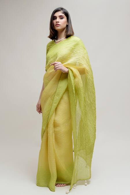 Naina Jain_Green Organza Tassels, Embroidery V-neck Hand Hem Bandhani Saree With Blouse _Online_at_Aza_Fashions
