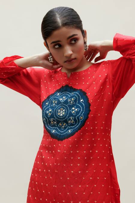 Naina Jain Red Silk Embroidery, Gota Patti Round Neck Hand Work Straight Kurta at Aza Fashions Naina Jain_Red Silk Embroidery, Gota Patti Round Neck Hand Work Straight Kurta _at_Aza_Fashions