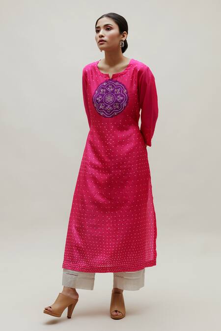 Naina Jain_Pink Silk Embroidery, Gota Patti Round Neck Detailed Long Kurta _Online_at_Aza_Fashions