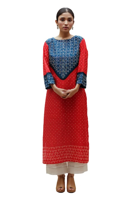 Naina Jain_Red Silk Embroidery Boat Neck Hand Yoke Straight Kurta _Online_at_Aza_Fashions