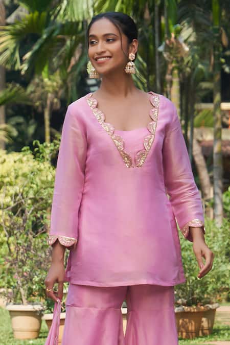 Megha Pitti Pink Tissue, Satin Embroidery, Zari V-neck Scallop Neckline Kurta Sharara Set Online at Aza Fashions Megha Pitti_Pink Tissue, Satin Embroidery, Zari V-neck Scallop Neckline Kurta Sharara Set _Online_at_Aza_Fashions