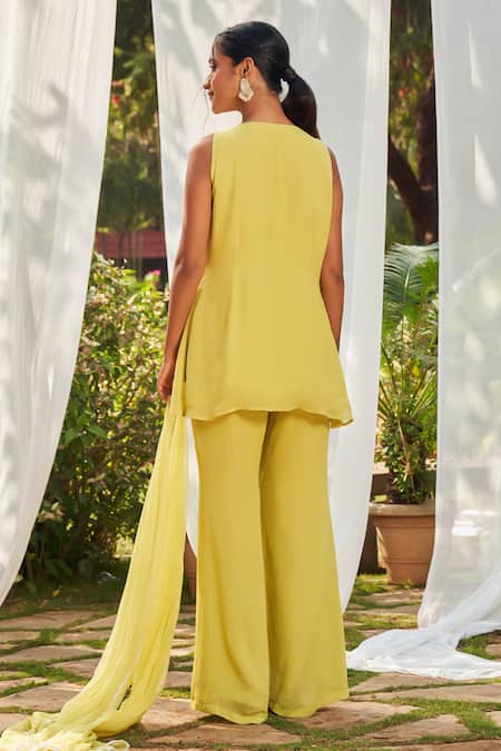 Megha Pitti Floral Cutdana & Sequin Embroidered Kurta Pant Set 