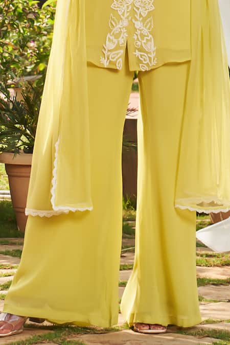 Megha Pitti_Green Georgette Cut Work, Pearls, Floral Cutdana And Embroidered Kurta Pant Set _Online_at_Aza_Fashions
