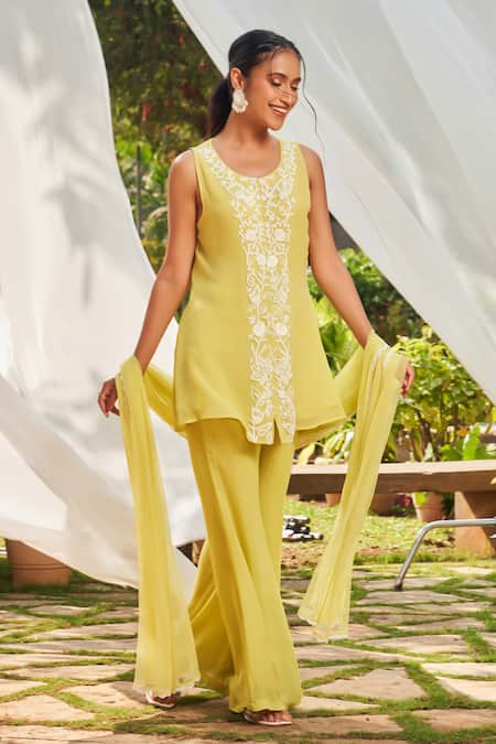 Shop_Megha Pitti_Green Georgette Cut Work, Pearls, Floral Cutdana And Embroidered Kurta Pant Set _Online_at_Aza_Fashions