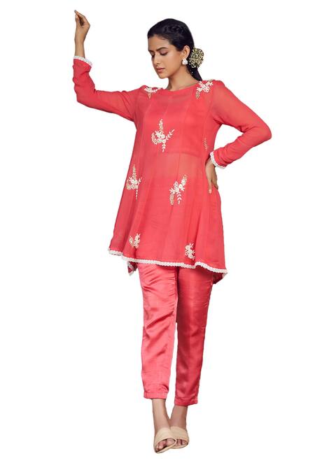 Megha Pitti_Red Georgette, Satin Sequins, Pearls Round Neck Sheer Embroidered Kurta Pant Set _Online_at_Aza_Fashions
