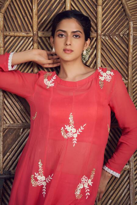Buy_Megha Pitti_Red Georgette, Satin Sequins, Pearls Round Neck Sheer Embroidered Kurta Pant Set 