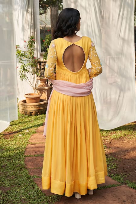 Shop_Megha Pitti_Yellow Georgette Embroidery, Pearls V-neck Anarkali With Dupatta _at_Aza_Fashions