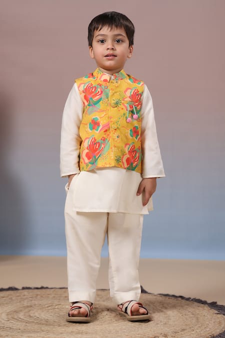 CASA NINOS Off White Cotton Silk Printed Floral Bundi Pyjama Set 