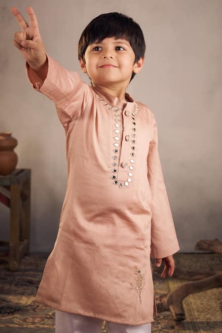 Shop Vivedkids Peach Cotton Satin Embroidery Bird Mirror Kurta With Pyjama Online at Aza Fashions Shop_Vivedkids_Peach Cotton Satin Embroidery Bird Mirror Kurta With Pyjama _Online_at_Aza_Fashions
