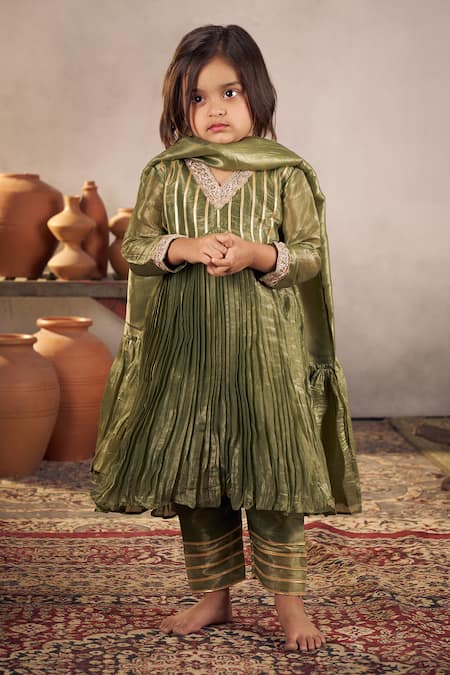 Vivedkids Green Tissue, Crepe Gota Patti Embellished Accordion Pleated Anarkali Set at Aza Fashions Vivedkids_Green Tissue, Crepe Gota Patti Embellished Accordion Pleated Anarkali Set _at_Aza_Fashions