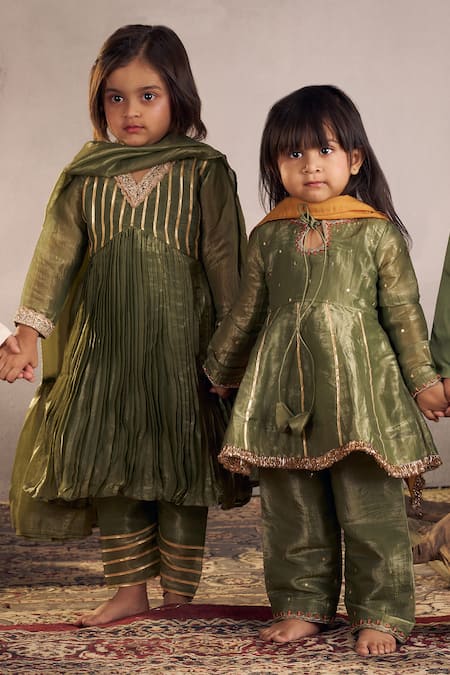 Vivedkids_Green Satin, Sequins, Embroidery Bullian Leaf Kurta Set _Online_at_Aza_Fashions