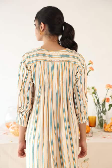 Shop_Baise Gaba_Off White Rayon Embroidery Split V-neck Sepia Stripe Print Kurta With Pant _at_Aza_Fashions