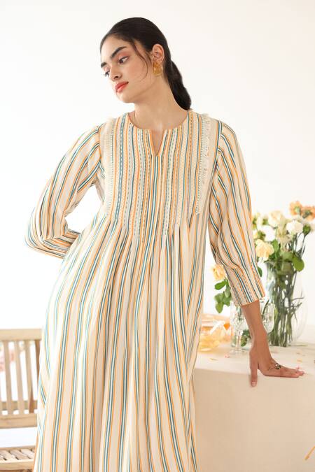 Baise Gaba_Off White Rayon Embroidery Split V-neck Sepia Stripe Print Kurta With Pant _at_Aza_Fashions