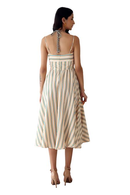 Baise Gaba Off White Rayon Sweetheart Neck Sonnet Printed Dress at Aza Fashions Baise Gaba_Off White Rayon Sweetheart Neck Sonnet Printed Dress _at_Aza_Fashions