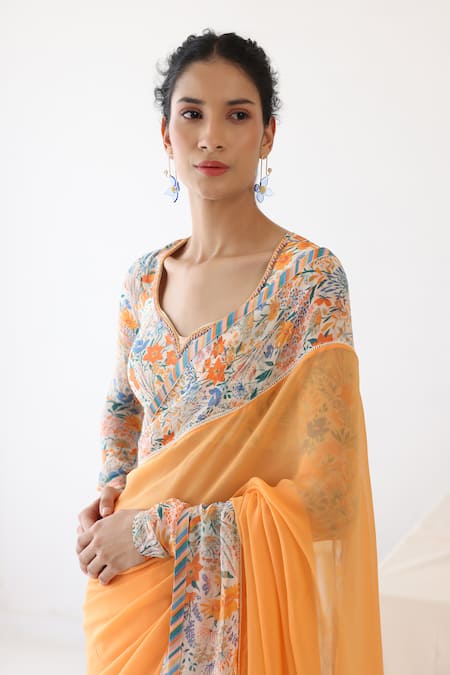 Baise Gaba Orange Chiffon Printed Floral Leaf Neck Tangelo Border Saree With Blouse  4