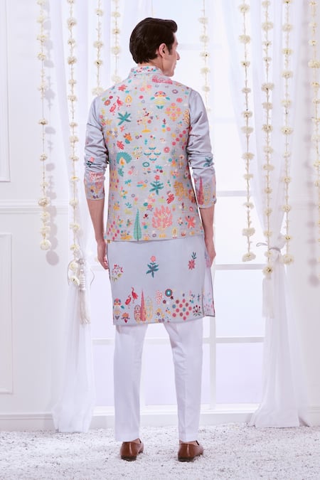 Taroob Kalamkari Embroidered Bundi & Kurta Set 