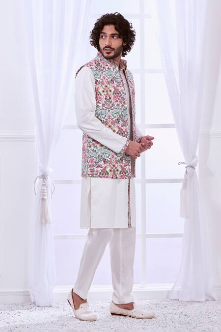 Buy Taroob White Fine Wool Embroidery Thread Floral Bundi And Kurta Set Online at Aza Fashions Buy_Taroob_White Fine Wool Embroidery Thread Floral Bundi And Kurta Set_Online_at_Aza_Fashions
