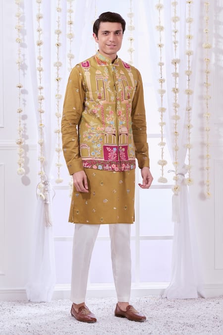 Taroob Darbar Embroidered Nehru Jacket 