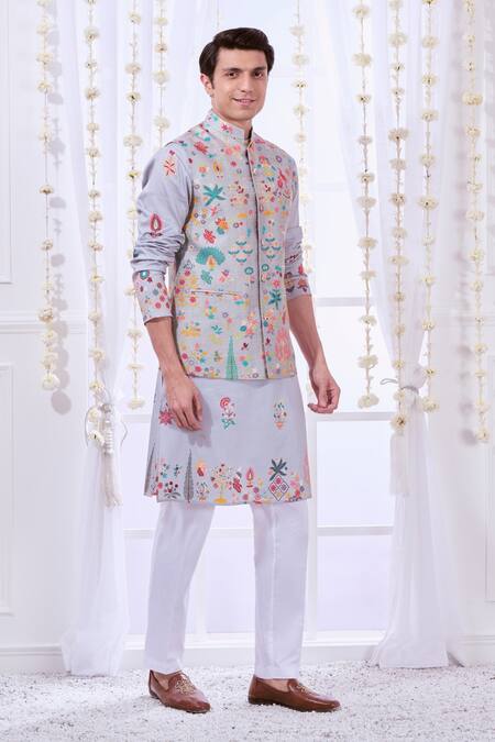 Shop Taroob Gray Silk Embroidery Grey Kalamkari Nehru Jacket Online at Aza Fashions Shop_Taroob_Gray Silk Embroidery Grey Kalamkari Nehru Jacket_Online_at_Aza_Fashions