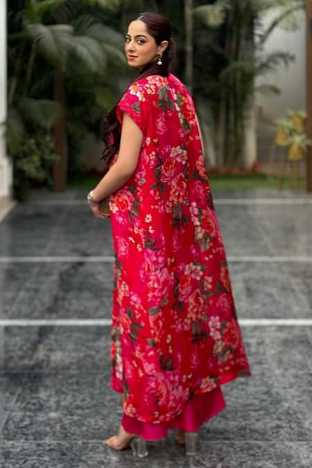 Be Chic_Pink Crepe Round Neck Flora Rosa Print Jacket Flared Pant Set _at_Aza_Fashions