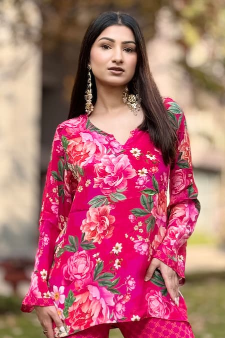 Buy Be Chic Pink Crepe Collared Orchid Flora Print Top With Bootcut Pant Online at Aza Fashions Buy_Be Chic_Pink Crepe Collared Orchid Flora Print Top With Bootcut Pant _Online_at_Aza_Fashions