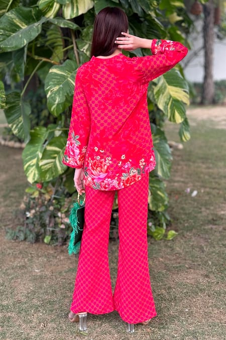 Be Chic Plumeria Flora Print Top With Bootcut Pant 