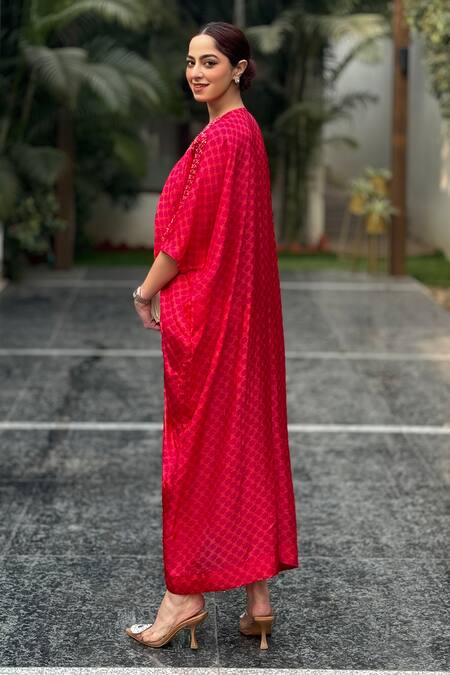 Be Chic_Pink Silk Sequins, Cut Work V-neck Vineyard Bloom Print Asymmetric Kaftan_at_Aza_Fashions