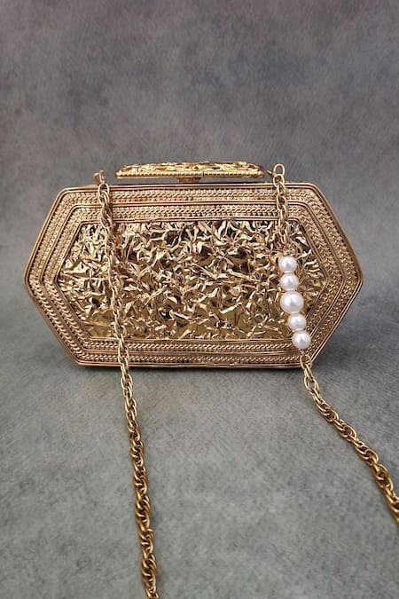 Shop Adwita Bags & Jewels Ivory Crystals, Embroidery, Pearls Cleona Embellished Bag at Aza Fashions Shop_Adwita Bags & Jewels_Ivory Crystals, Embroidery, Pearls Cleona Embellished Bag _at_Aza_Fashions