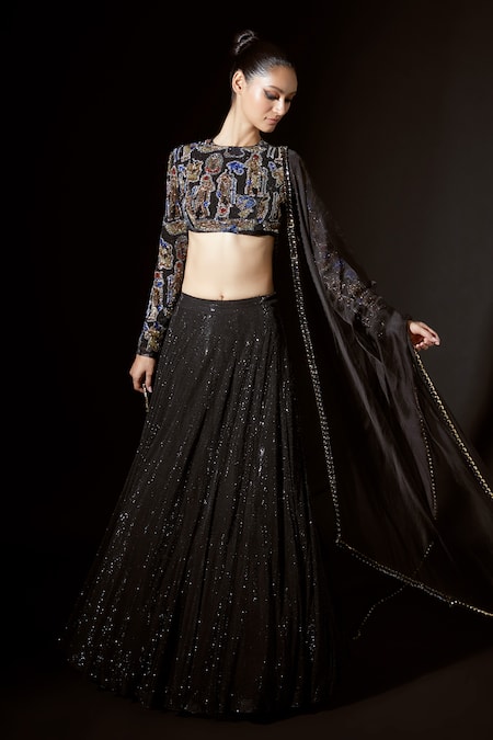 Itrh Figurine Flow Crystal Embellished Blouse Lehenga Set 