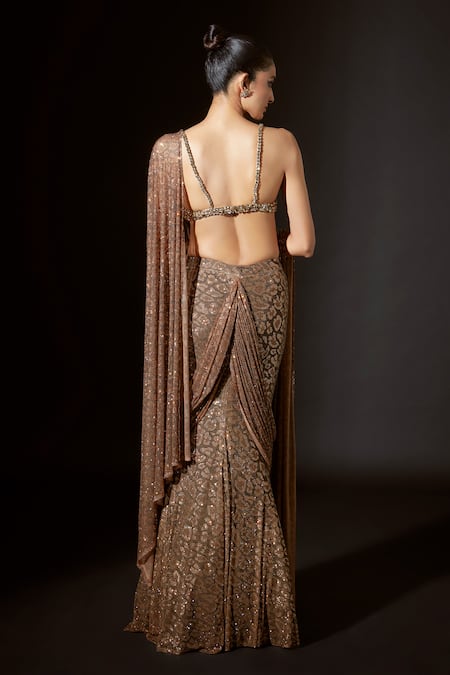 Shop Itrh Gold Net Crystals, Ancient Glyphs Embellished Pre-stitched Saree With Blouse at Aza Fashions Shop_Itrh_Gold Net Crystals, Ancient Glyphs Embellished Pre-stitched Saree With Blouse _at_Aza_Fashions