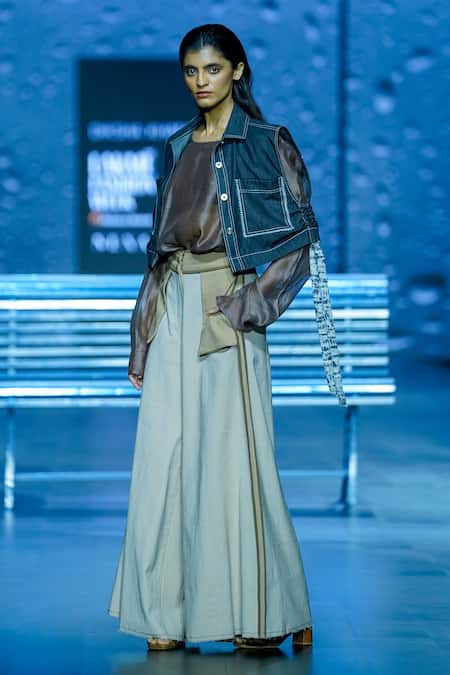 Diksha Khanna Masoom Cropped Jacket 