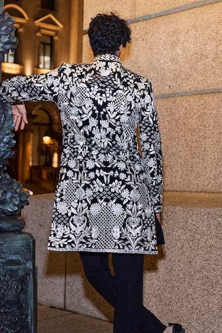 Seema Gujral Black Silk Embroidery Floral Sherwani Set Online at Aza Fashions Seema Gujral_Black Silk Embroidery Floral Sherwani Set _Online_at_Aza_Fashions